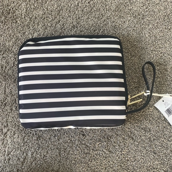 NWT Kate Spade Rosemary Bob voyage tote - Picture 8 of 10